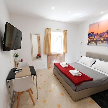 La Casa Degli Osti 2 - Piazza Navona Lägenhet Rom Exteriör bild